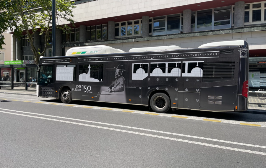 Plečnikov mestni avtobus. Foto: Gregor Murn, Turizem Ljubljana