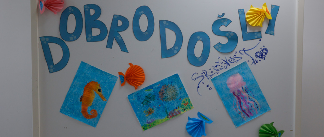 napis Dobrodošli, prvošolci