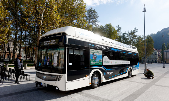 20220922 predstavitev avtobusa na vodik nrovan 001