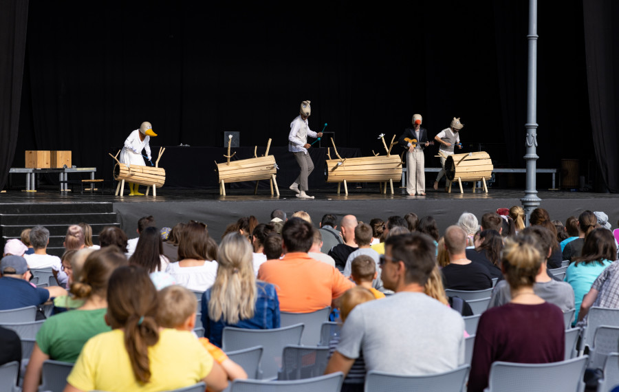 Predstava na Juniju v Ljubljani