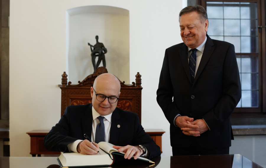 vpis v zlato knjigo