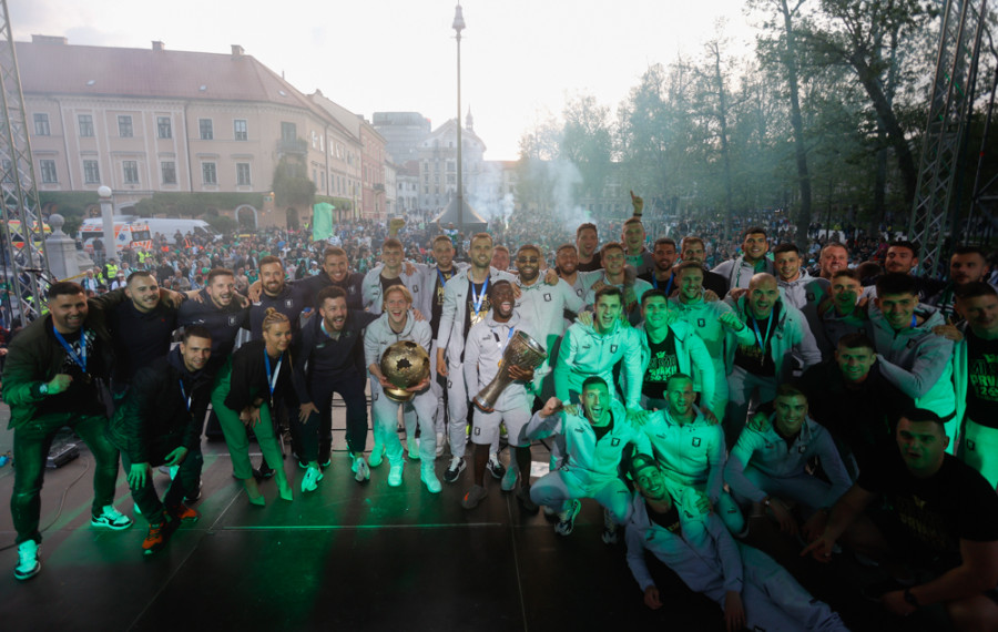 sprejem nogometne ekipe Olimpije 