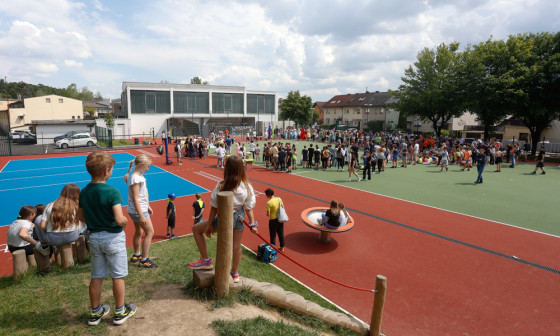 otvoritev solskega igrisca na OS Vrhovci Foto: N. Rovan