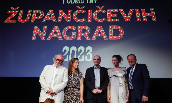 Ranko Novak, Urška Djukić, Dušan Šarotar, Ajda Smrekar in župan Zoran Janković. Foto: N. Rovan