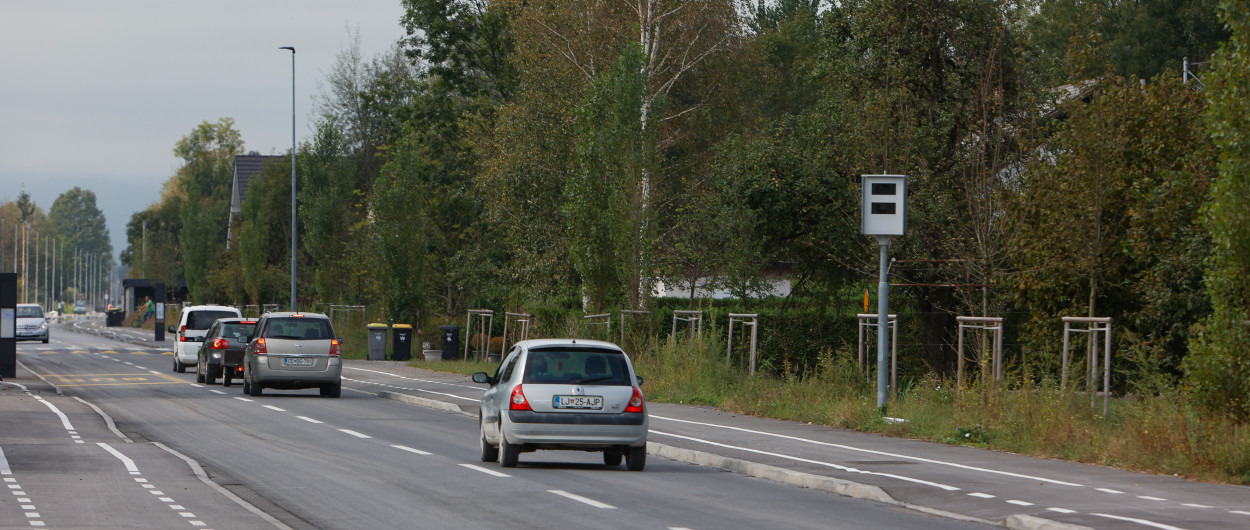 radar na Črnovaški cesti