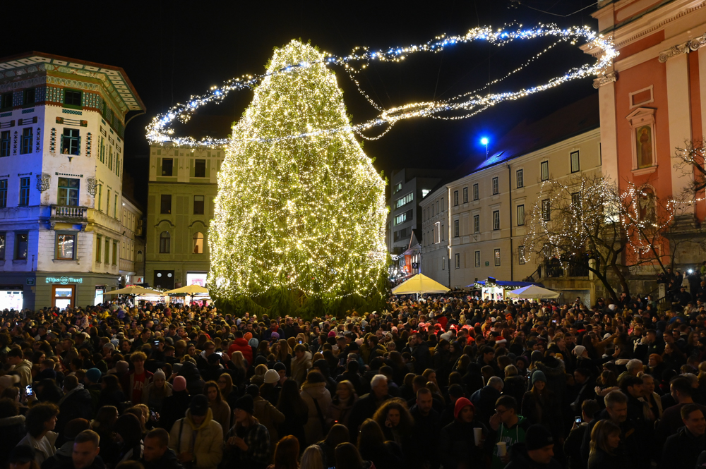 20231201 prizig praznicnih luci bobo 8