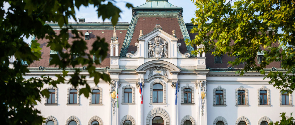 stavba Univerze v Ljubljani