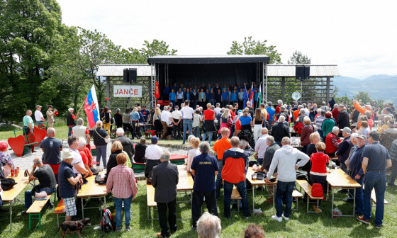 Spominska slovesnost na Jancah. Foto: N. Rovan