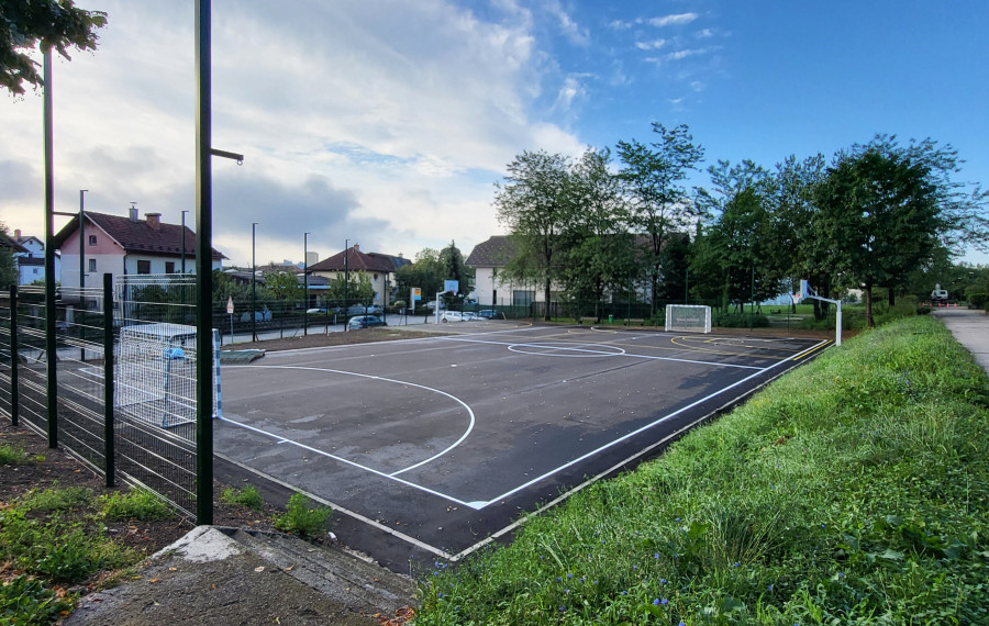 Prenovljeno športno igrišče v Dravljah. Foto: arhiv MOL