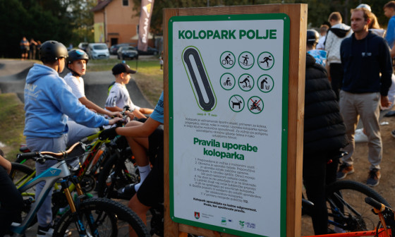 tabla v koloparku polje