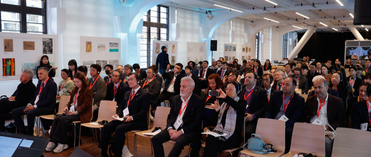 udeleženci konference