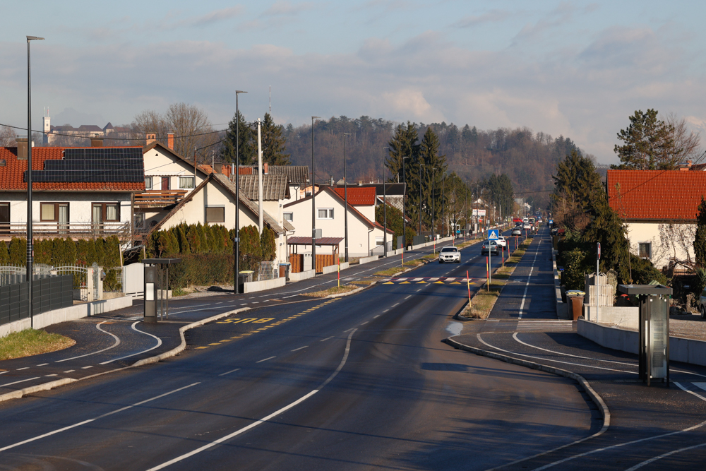 20241205 prenovljena Izanska cesta nrovan 037