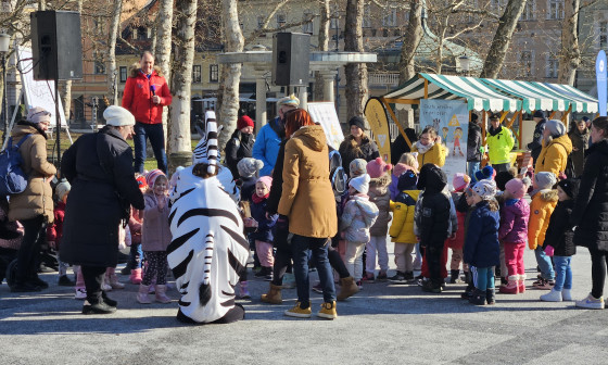 otroci na kongresnem trgu