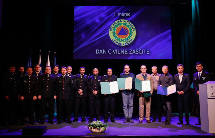 podelitev priznanj ob dnevu Civilne zascite. Foto: N. Rovan