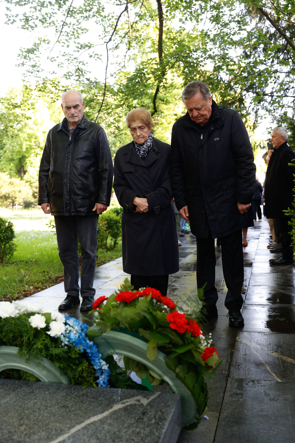 20250427 polaganje vencev pred grobnico narodnih herojev nrovan 012