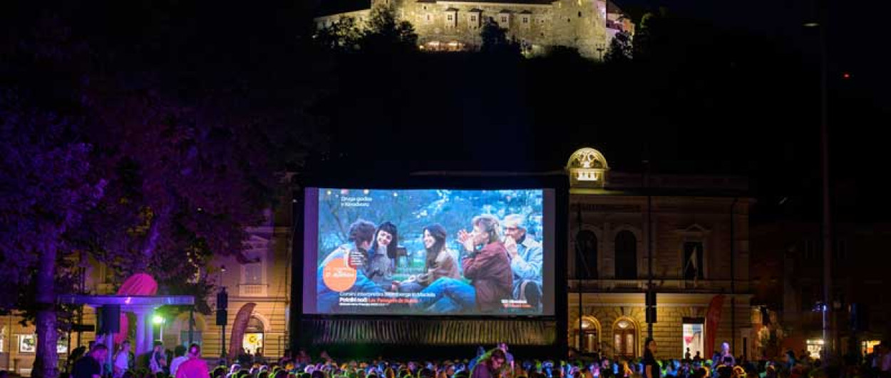 Letni kino na Kongresnem trgu. Foto: Katja Goljat, Kinodvor