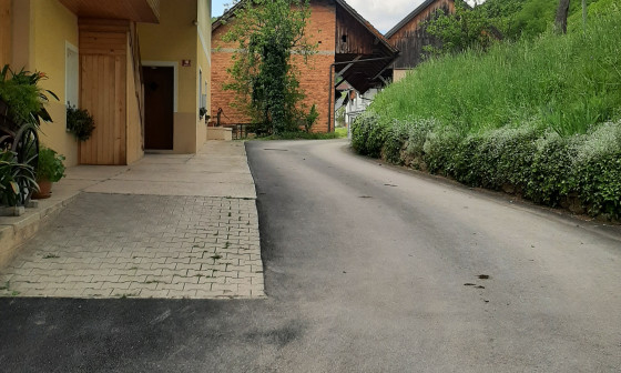 Saniran del ceste pri Rašici 16. Foto: arhiv MOL