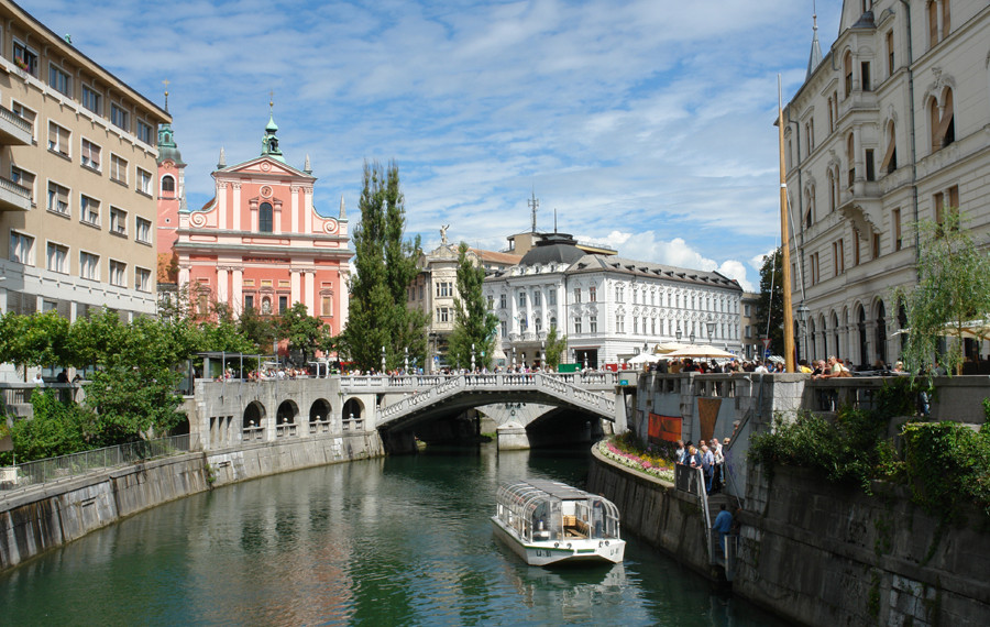 ladjica na ljubljanici