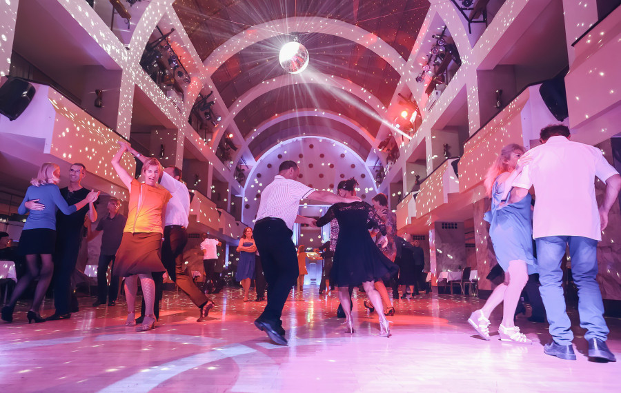 Ples v Festivalni dvorani. Foto: Pionirski dom