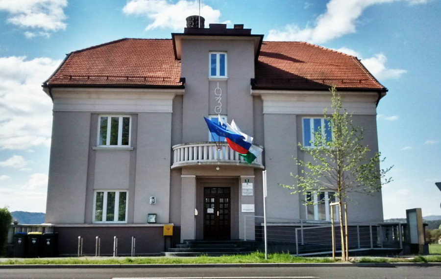 CS Polje vir CS Polje