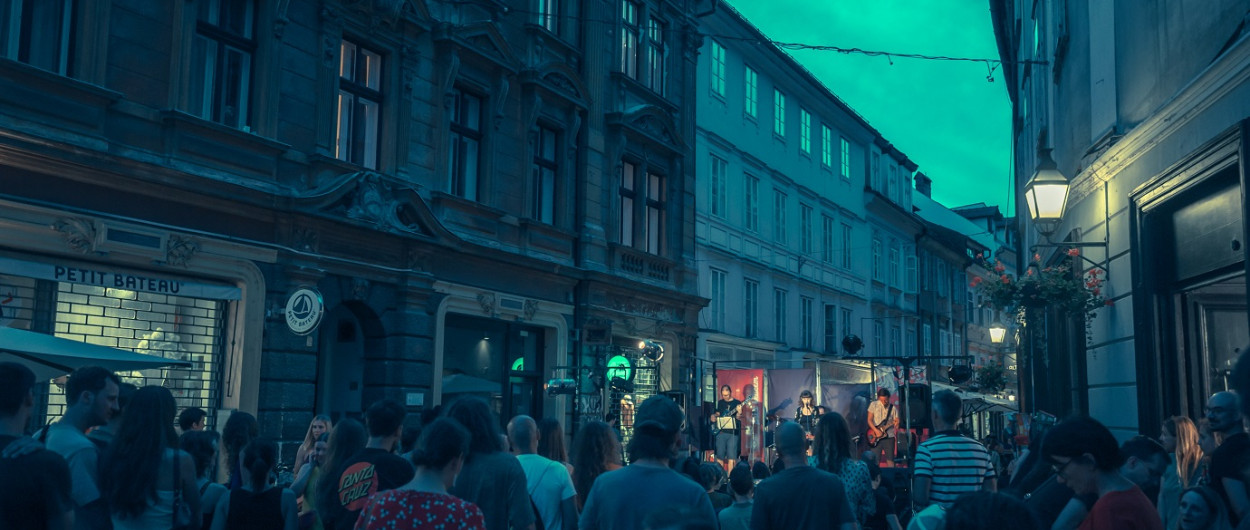Utrinek iz festivala Dobimo se pred Skucem 2024, foto Simao Bessa, vir Turizem Ljubljana