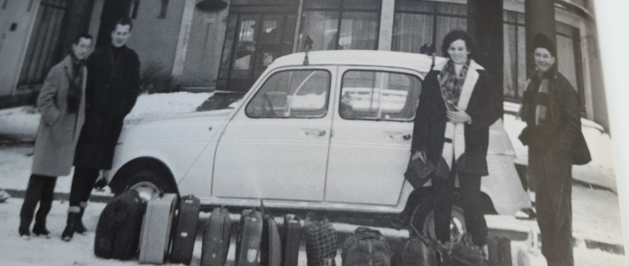Dva filmska mojstra in trnovske čebele. Foto: Finžgarjeva galerija