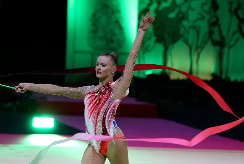 Ekaterina Vedeneeva IG larrea.photos