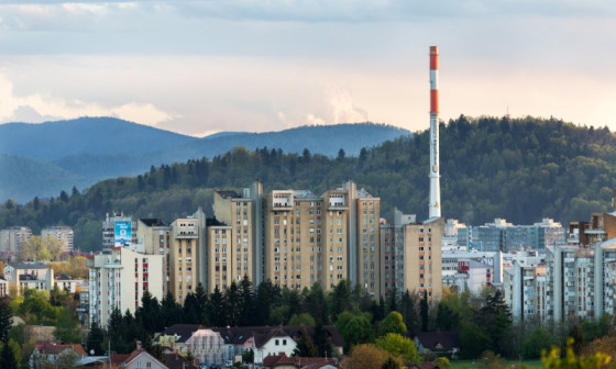 pogled na stolpnice in dimnik TE-TOL