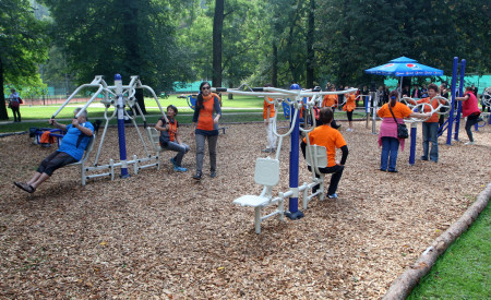 Fitnes na prostem Park Kodeljevo foto Nik Rovan