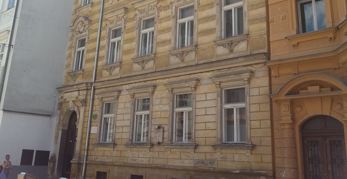Gosposka 8