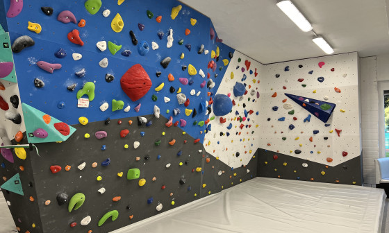plezalna stena v plezališču Tivoli