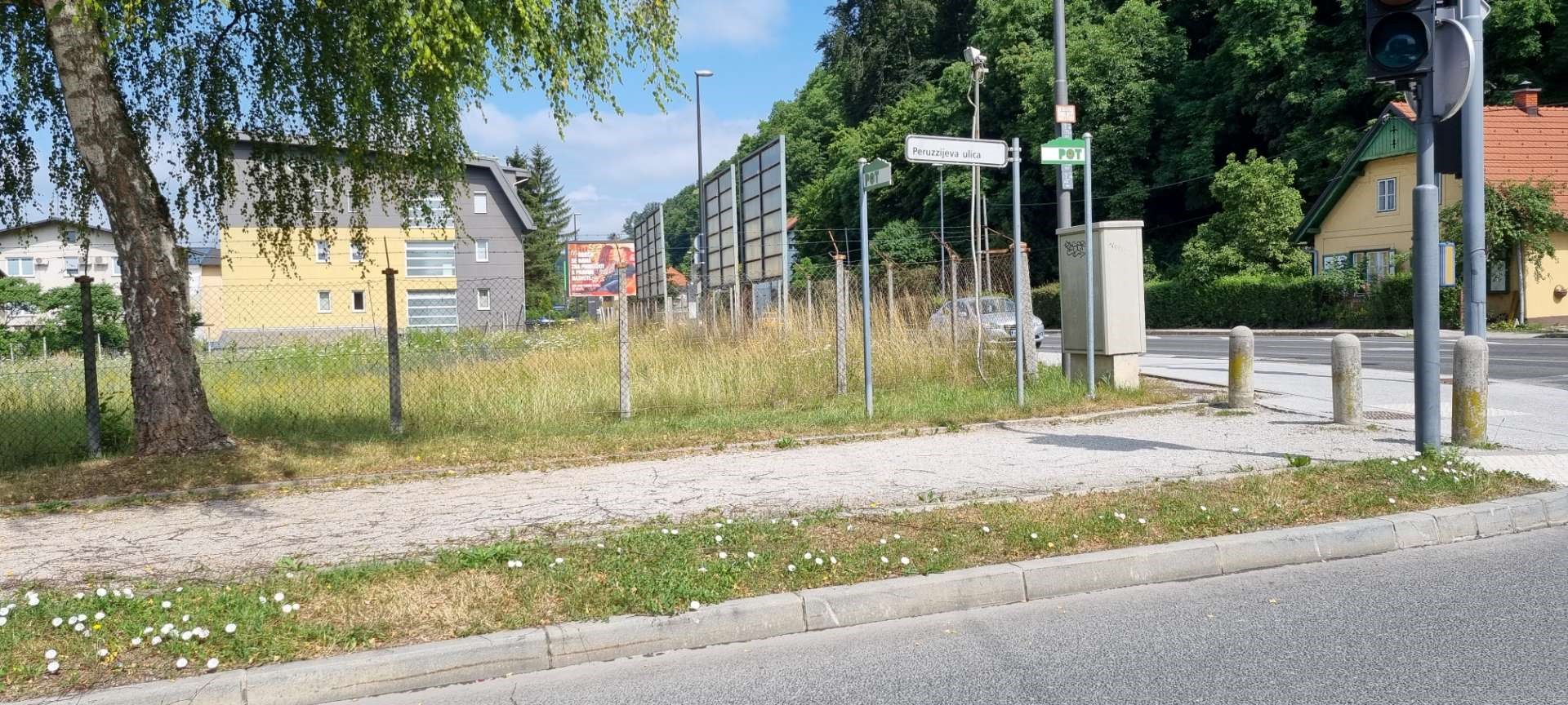 KRIZISCE DOLENJSKA X PERUZZIJEVA POTEM