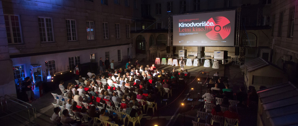 Kinodvorišče. Foto: Domen Pal, arhiv Kinodvor