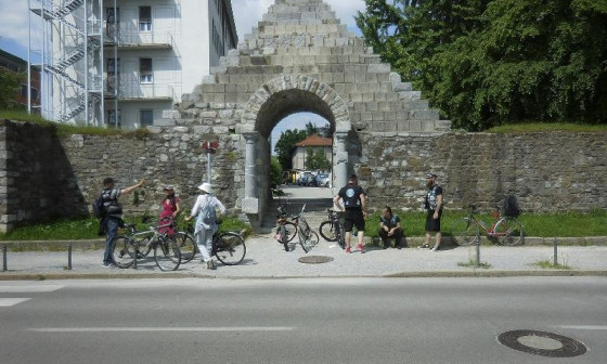 Kolesarski izlet po Plečnikovi Ljubljani. Foto: Kolesarski svet