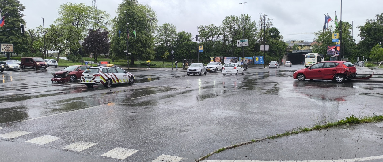 Mestni redarji posredovali ob prometni nesreci dne 3.5.2024