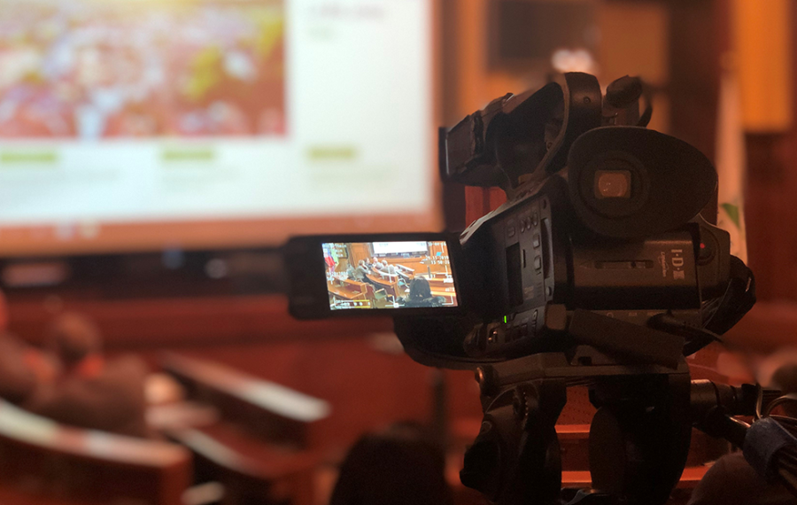 Novinarska konferenca, slika fotokamere
