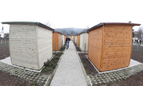 Otvoritev vzorčnih vrtičkov  ob Štepanjskem nabrežju 