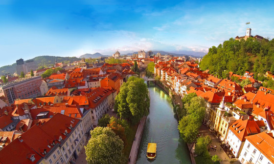 Panorama Aarstudio Mostphotos3