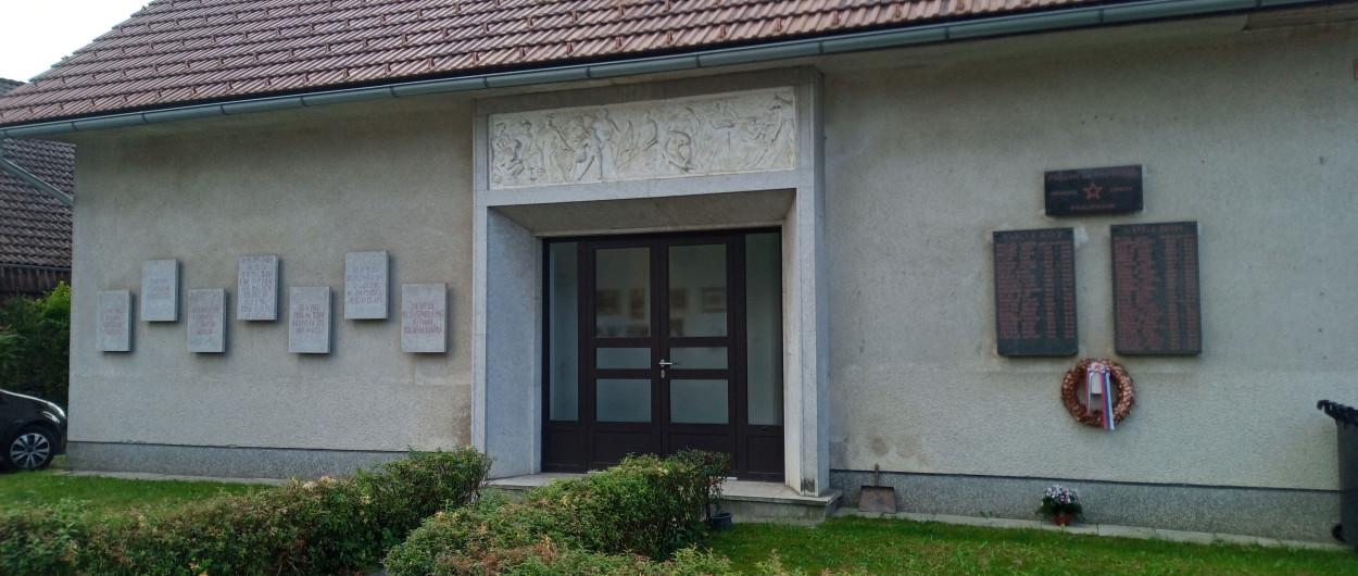 Spominska hisa Podlipoglav 19