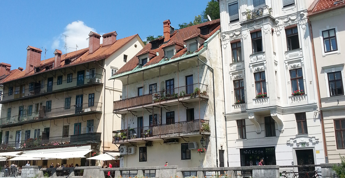 Stari trg 6