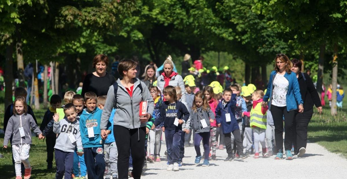 170504 pohod po poti ob zici na kontrolni tocki Gramozna jama nrovan 018