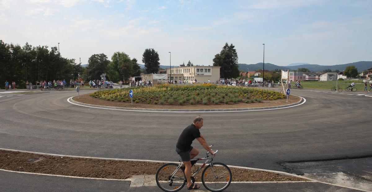 Krožišče Zaloške, Kašeljske, foto: Nik Rovan