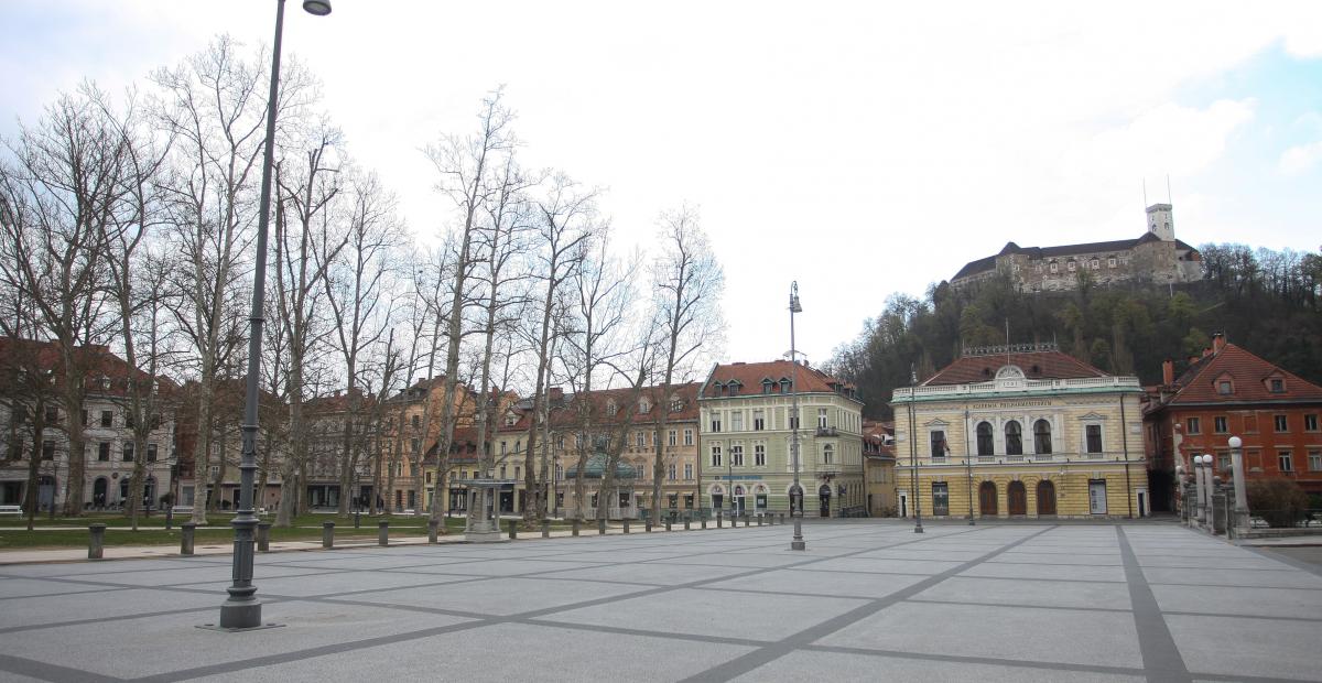 The streets and squares of Ljubljana are empty. Photo: Nik Rovan