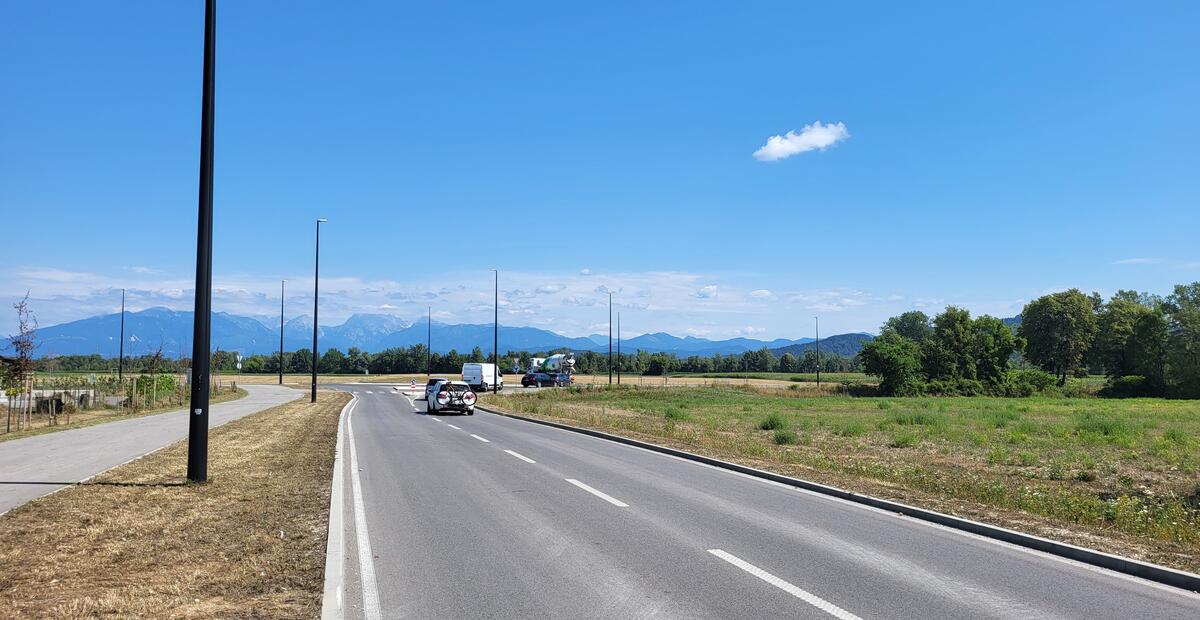 Industrijska cesta 
