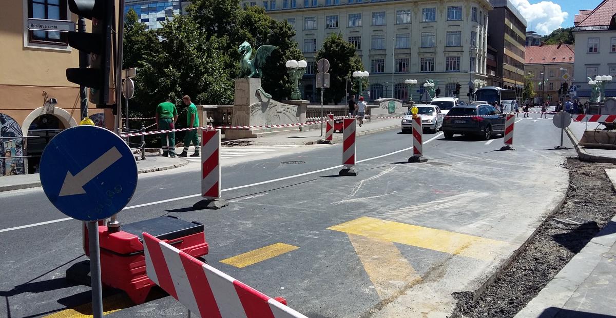 Dela pri Zmajskem mostu na Resljevi cesti, foto: V. Kontić