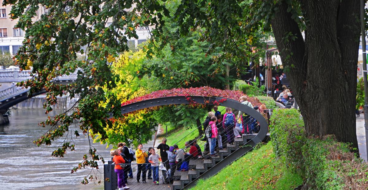 Petkovškovo nabrežje, foto: Dunja Wedam, Turizem Ljubljana