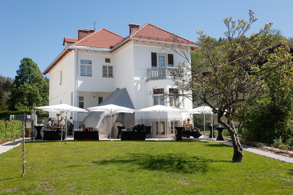 Vila Zlatica 