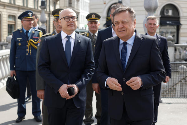 minister in župan na sprehodu po ljubljani