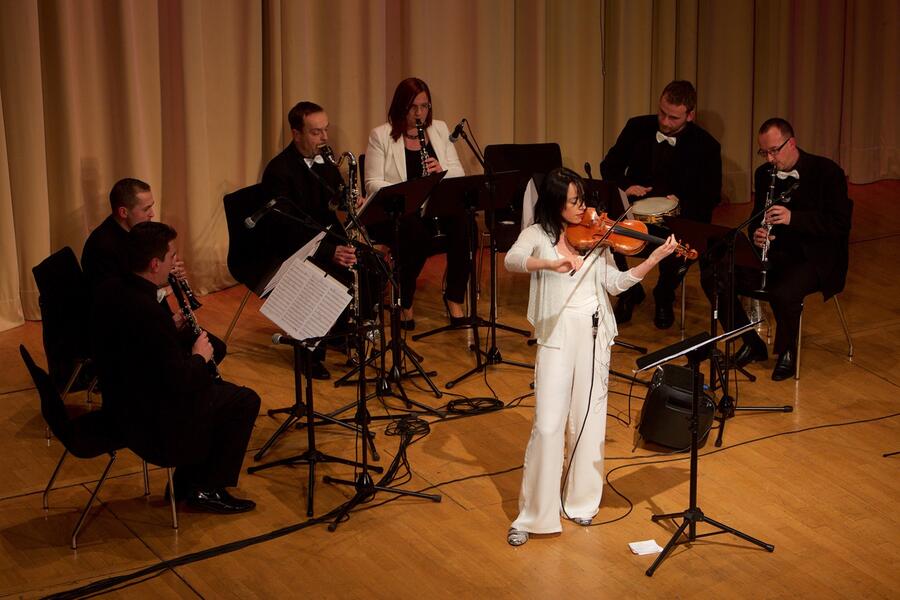 Anja Bukovec in PanArs_Photo Robet Gajsek