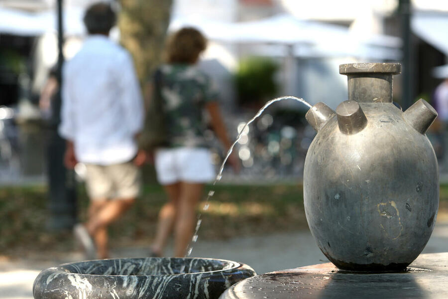 Drinking fountain